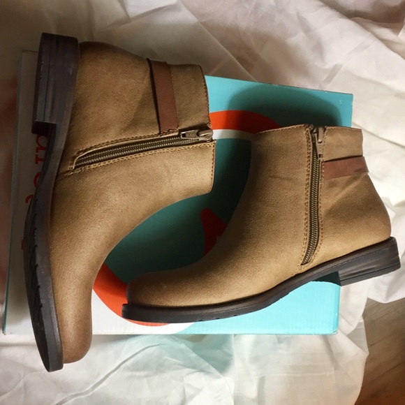 BareTraps Beige Booties Ankle Boots Sz 6.5 NWB - Picture 4 of 8